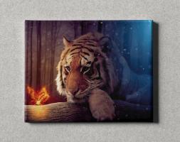 Картина на холсте в подарок  - Тигр и огненная бабочка, размер 30х40см